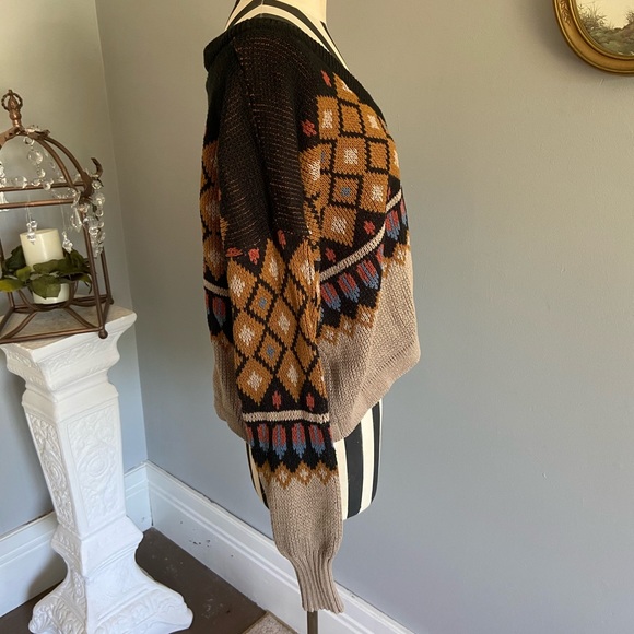 Gimmicks cropped sweater - Picture 8 of 11